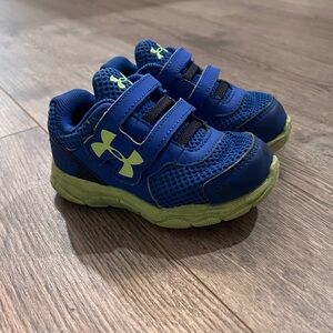 Under Armour Baby Boy Size 5 Sneakers in Blue and Neon Green